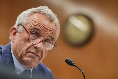 Vaccine Stocks Steady as Wall Street Adopts Cautious Stance Following Kennedy's Shake-Up